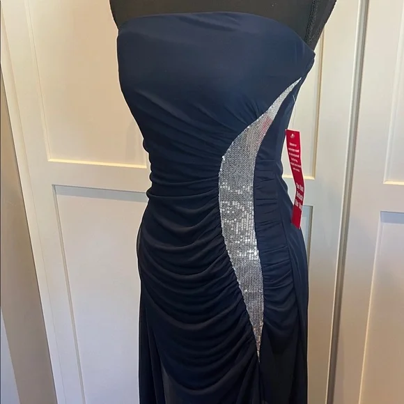 Ruby Rox NWT Ruby Rox Strapless Blue Strapless Size M - Picture 3 of 7